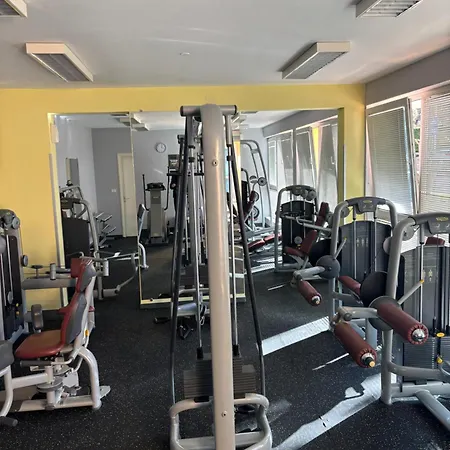 Skiper & Golf Resort, Niky